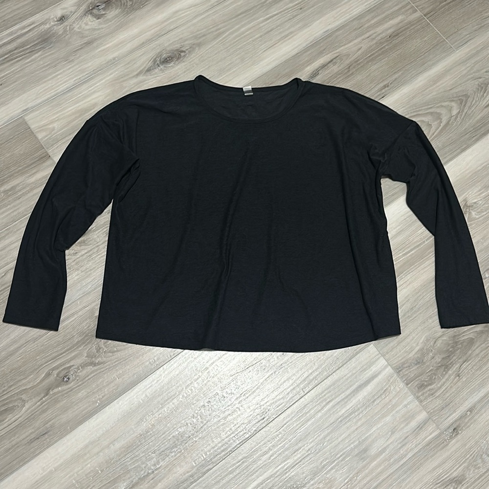 Beyond Yoga Black Long Sleeve Lightweight Pullover - Picture 3 of 6